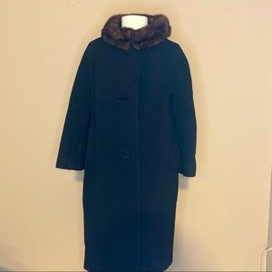 Vintage | Black Coat with Fur Collar